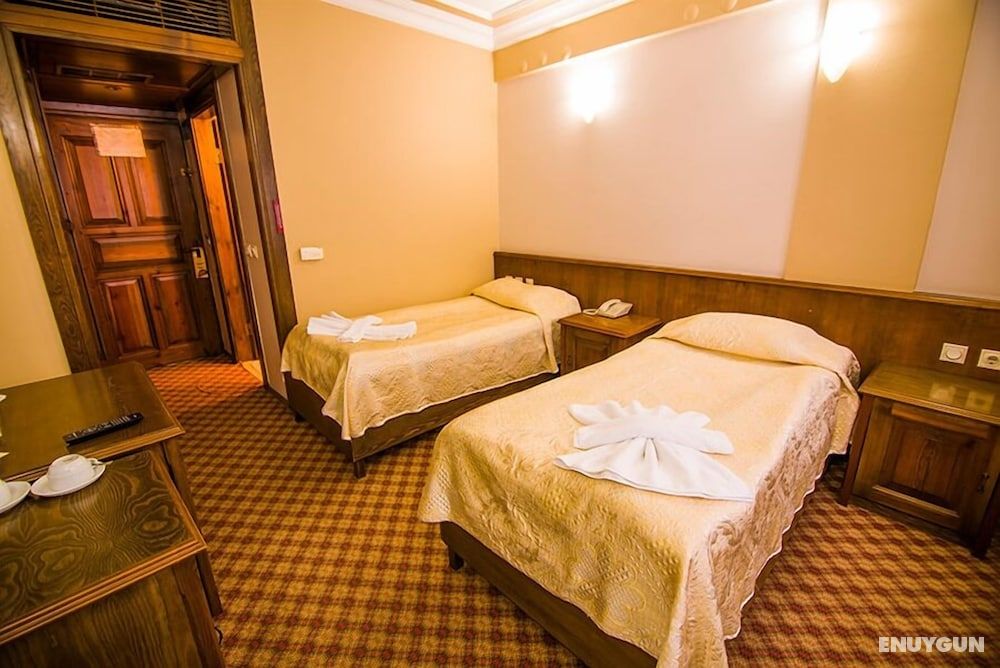 Zalifre Hotel 3