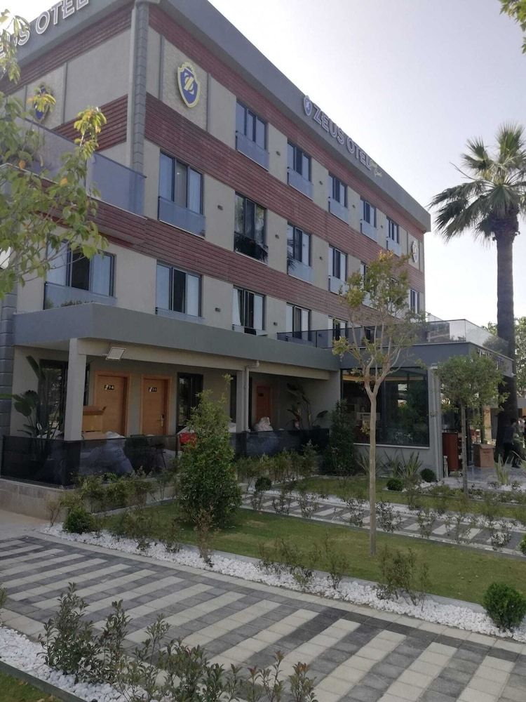 Zeus Otel 2