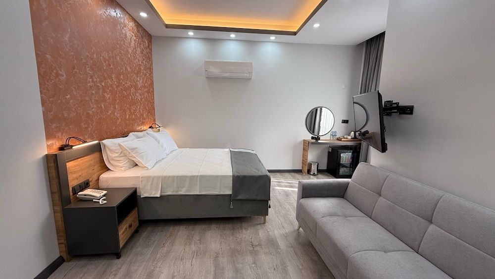 Zeus Otel 3
