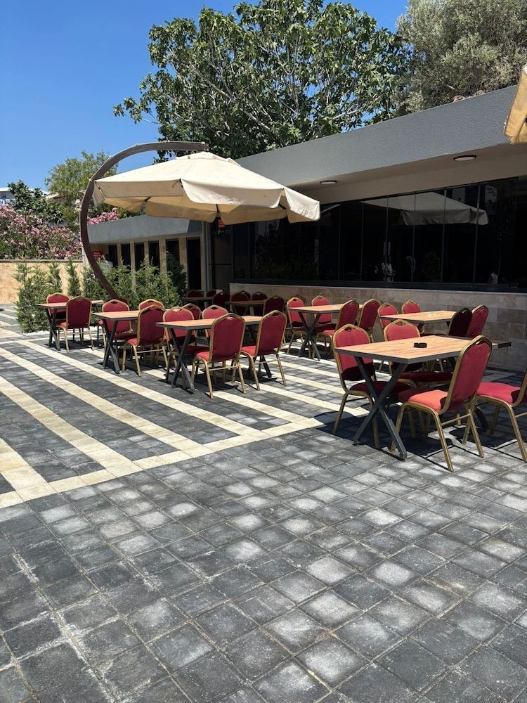 Zeus Otel 5