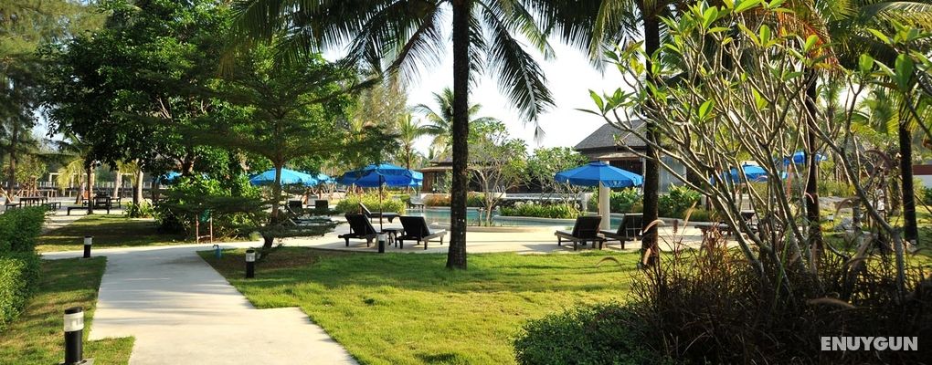 Apsara Beachfront Resort and Villa Genel