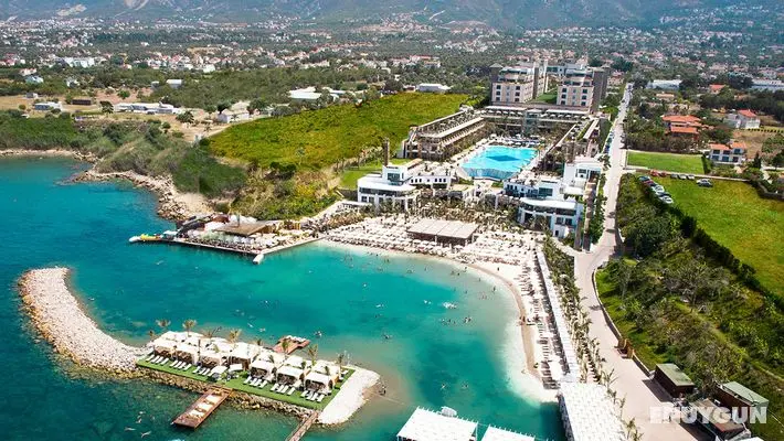 Cratos Premium Hotel & Casino & Spa
