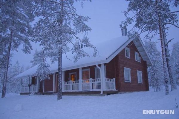 Snowy Cottages, Lakituvat Genel