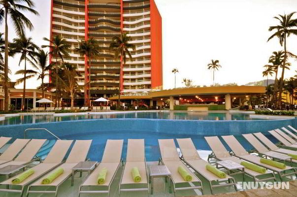 Sunset Plaza Beach Resort & Spa Havuz