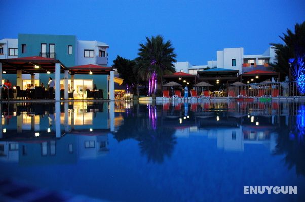 Yelken Mandalinci Spa & Wellness Hotel Havuz