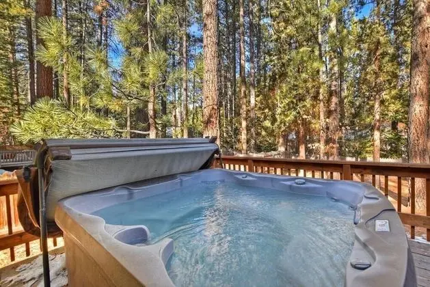 016 - Evergreen Retreat - Spa