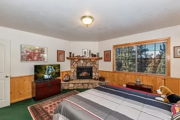 025 - Pacific Crest Trail Cabin - Oda