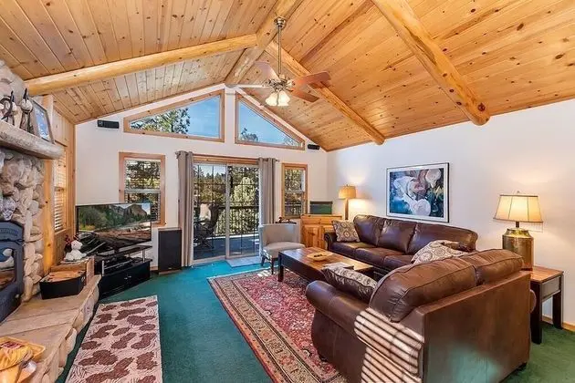 025 - Pacific Crest Trail Cabin - Oda Düzeni