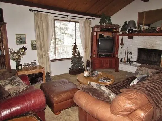 063 - JBs Pinecone Lodge - Oda Düzeni
