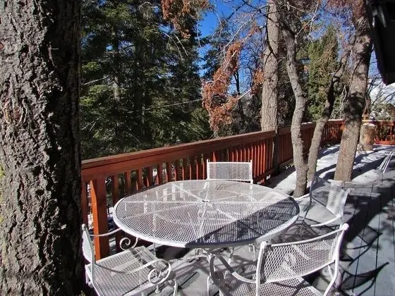 063 - JBs Pinecone Lodge - Öne Çıkan Resim