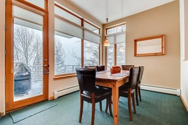 1-1220 Lionsridge Loop 3B - Mutfak