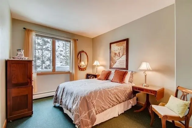 1-1220 Lionsridge Loop 3B - Oda