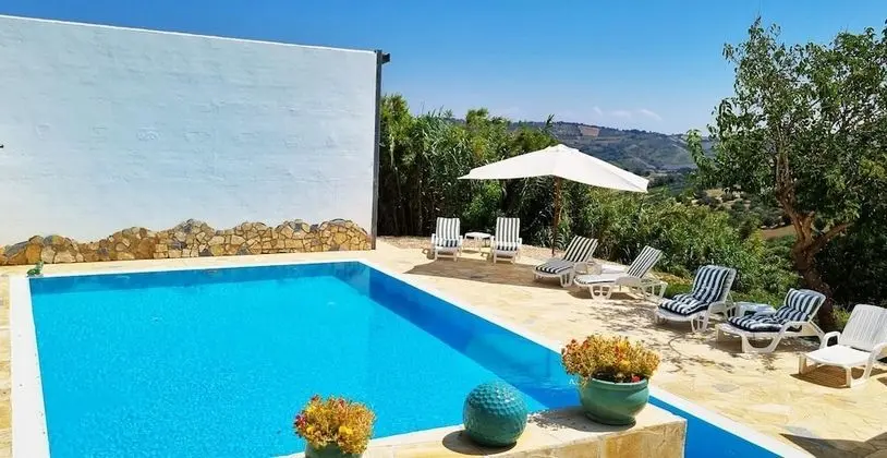 1-bed Apartment Abruzzo, Italy 15 Minutes to sea