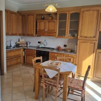 1-bed Apartment Abruzzo, Italy 15 Minutes to sea - Mutfak