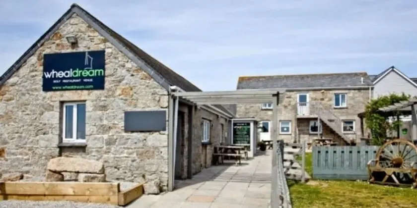 1-bed Apartment in Helston - Resturant and Golf