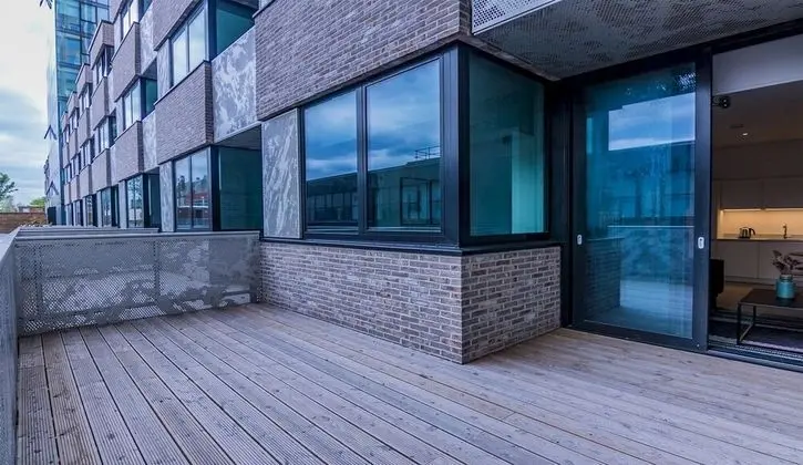 1 Bed With Balcony in Hill House - Dış Mekan
