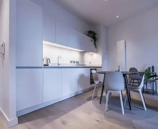 1 Bed With Balcony in Hill House - Mutfak