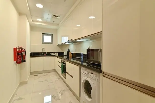 1 Bed with Burj Khalifa View - AMN - Mutfak