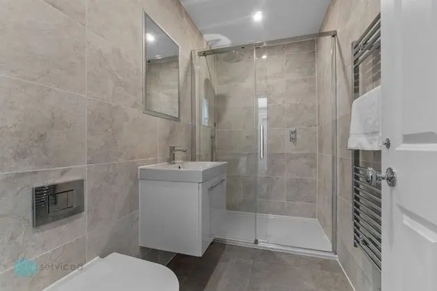 1 Bed- Frobisher By Pureserviced - Banyo Tipleri
