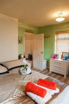 1 Bed Guisborough Option of Twin Sofabed - Extra - Oda