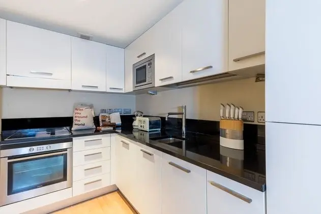 1 Bed Serviced Apartment near Blackfriars - Mutfak