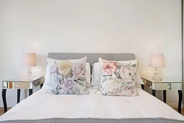 1 Bed Stylish Apartment with WiFi & Aircon