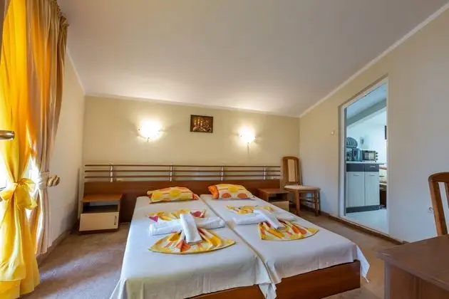 1 Bedroom Apartment in Dafinka Guest House - Öne Çıkan Resim