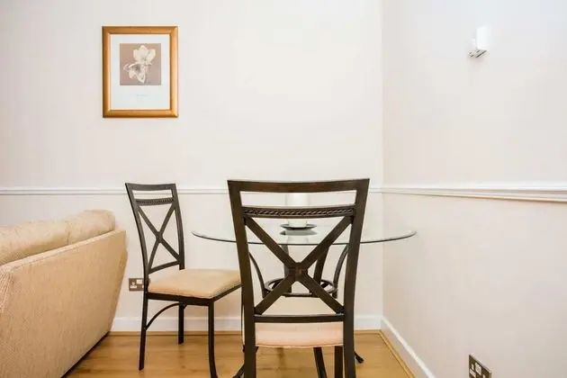 1 Bedroom Apartment near St. Paul's Cathedral - İç Mekan