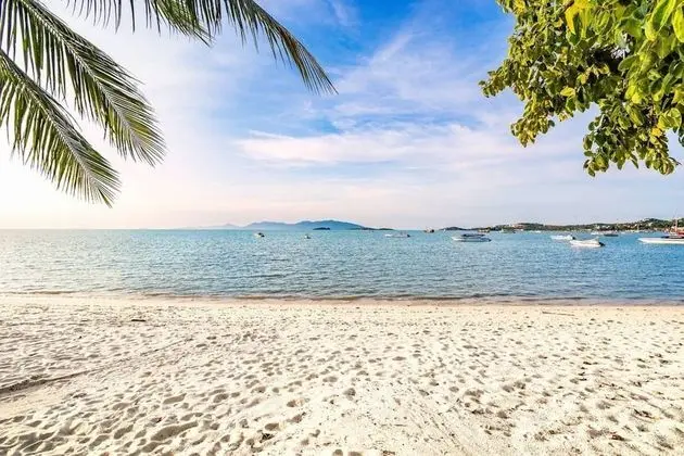 1 Bedroom Beach Front Villa Bangrak - Plaj