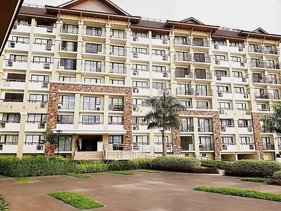 1 Bedroom Condo at One Oasis Condominuim