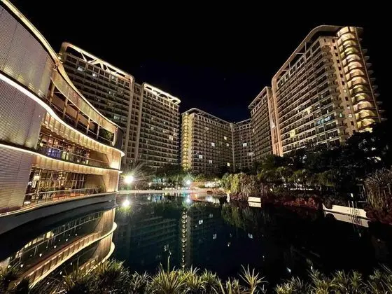 1 Bedroom High end Condominium Flat Staycation