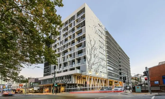 1 Bedroom Modern Apartment in Chatswood