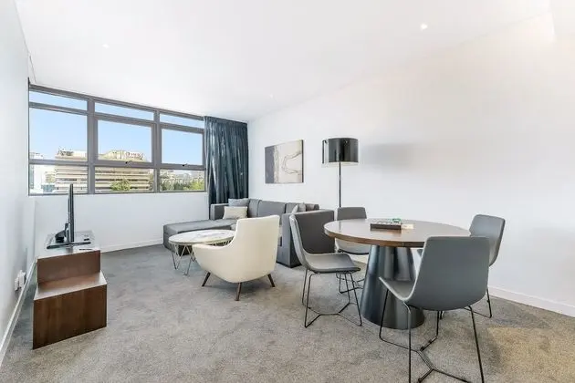 1 Bedroom Modern Apartment in Chatswood - Oda Düzeni