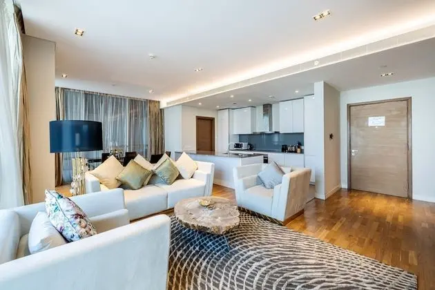 1 BR Huge Balcony 2nd Fl City Walk B1