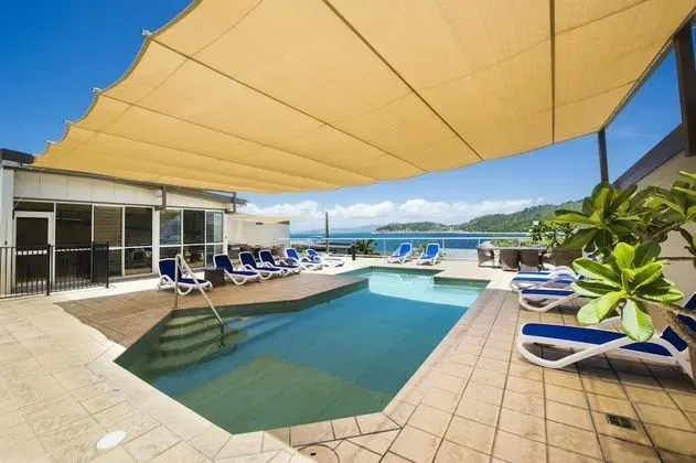 1 Bright Point Apartment 1504 - Havuz