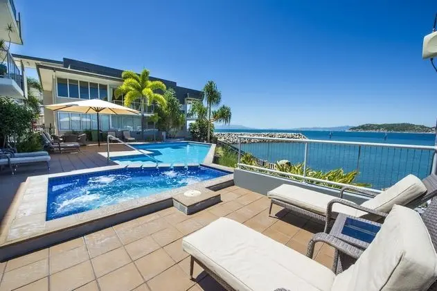 1 Bright Point Apartment 2305