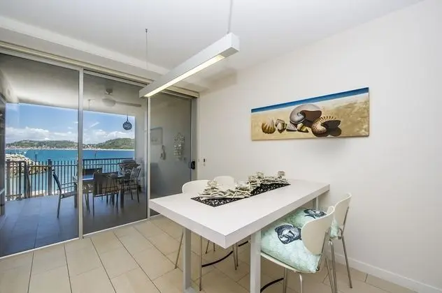 1 Bright Point Apartment 3102 - Oda Düzeni