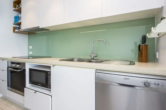1 Bright Point Apartment 4303 - Mutfak