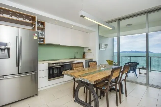 1 Bright Point Apartment 4303 - Oda Düzeni
