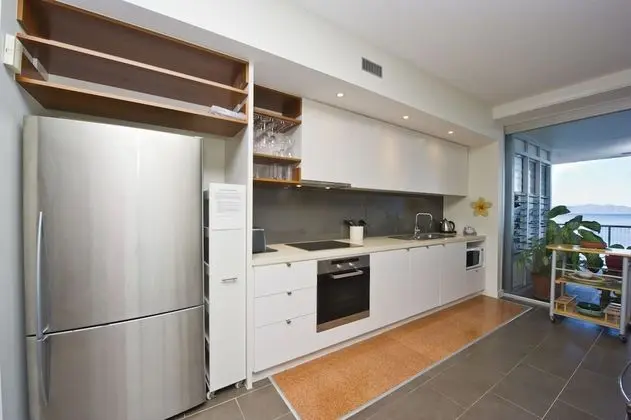 1 Bright Point Apartment 5404 - Mutfak
