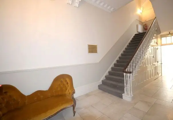1 Elliot Terrace