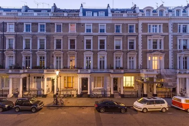 1 Palace Gardens