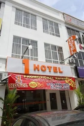 1 Hotel Taman Connaught - Dış Mekan