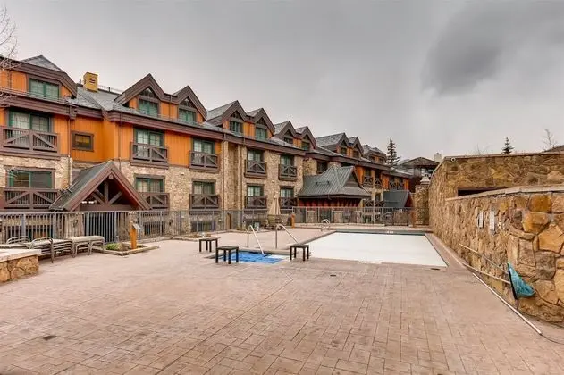 1-vail Mountain View 403