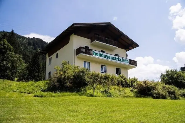 10-bedroom House Near Obertauern for 30 People