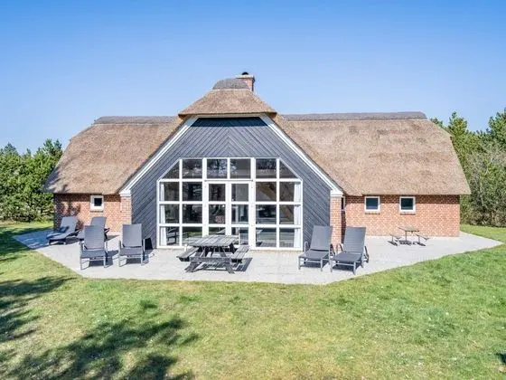 10 Person Holiday Home on a Holiday Park in Nørre Nebel - Öne Çıkan Resim