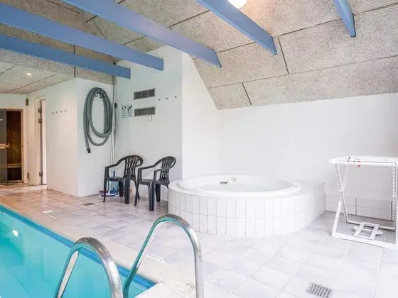 10 Person Holiday Home on a Holiday Park in Nørre Nebel - Spa
