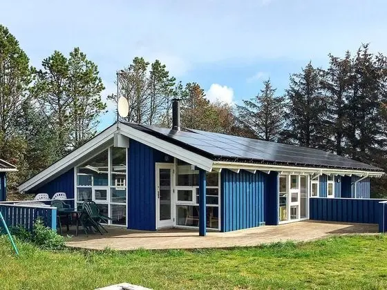 10 Person Holiday Home in Albaek