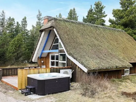 10 Person Holiday Home in Blavand