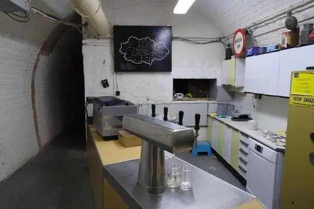 10-Z Bunker - İç Mekan